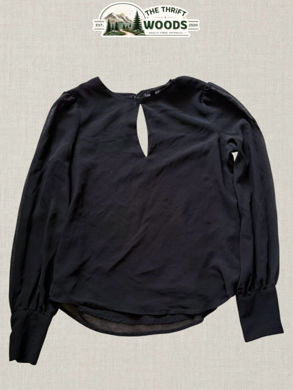 Dynamite Long-Sleeve Keyhole Blouse